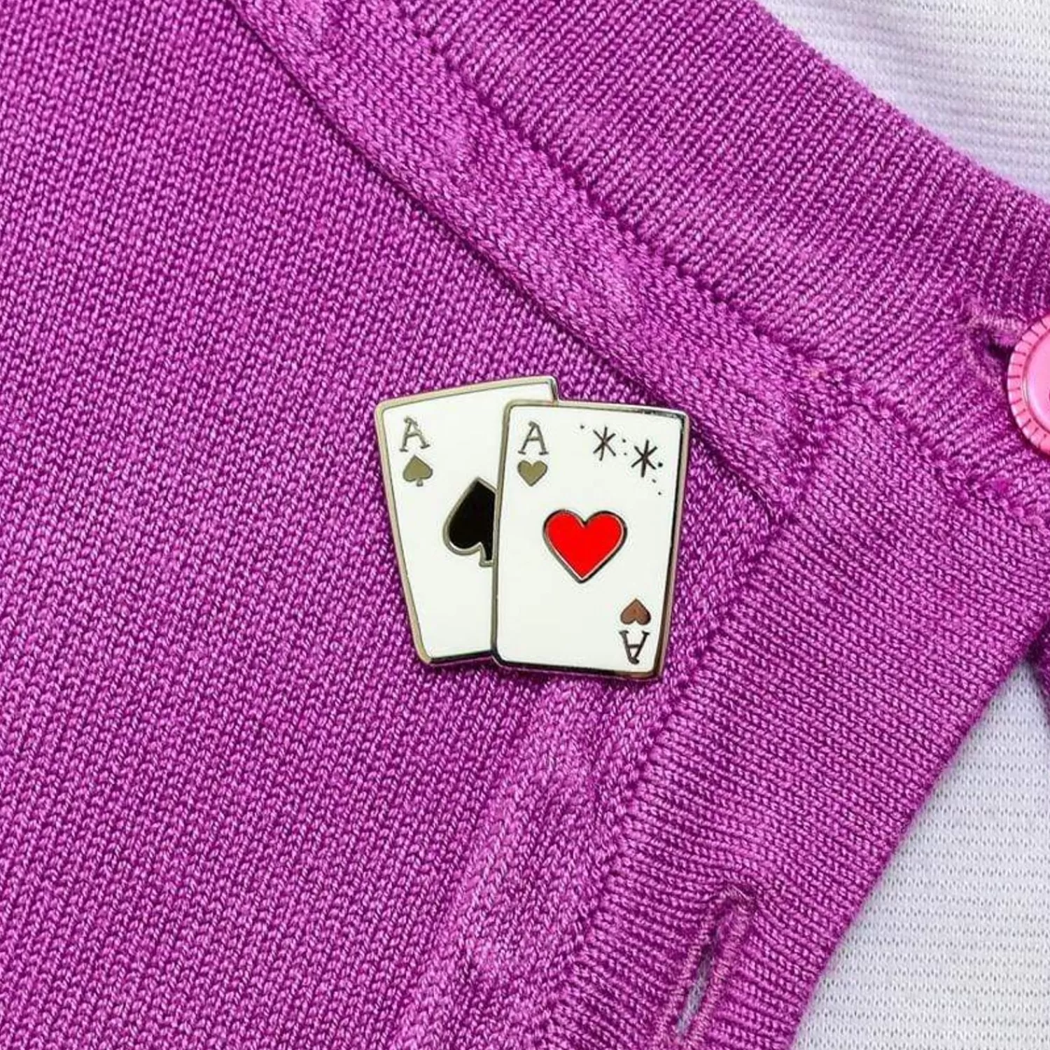 Card Trick Enamel Pin*Erstwilder Outlet