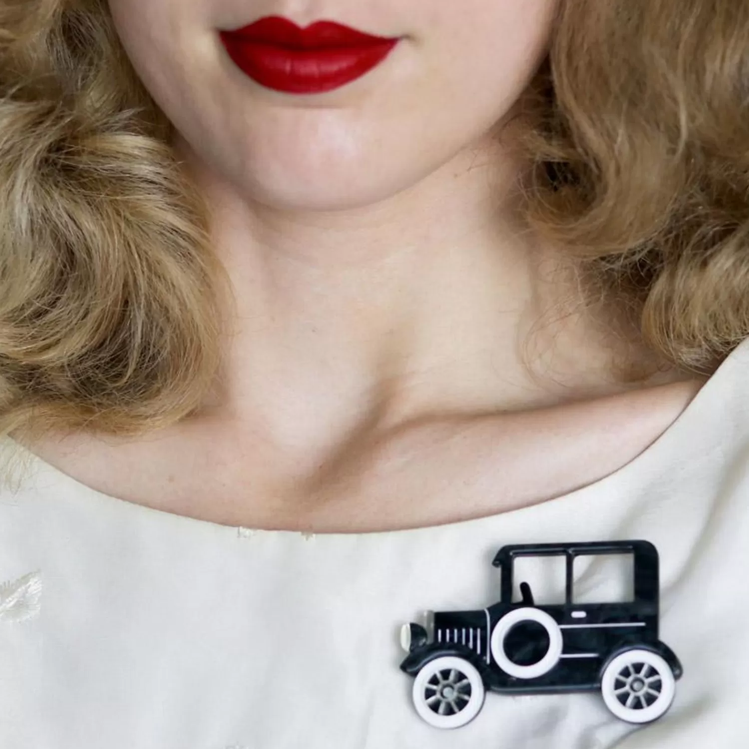 Classic Car Brooch*Erstwilder Store