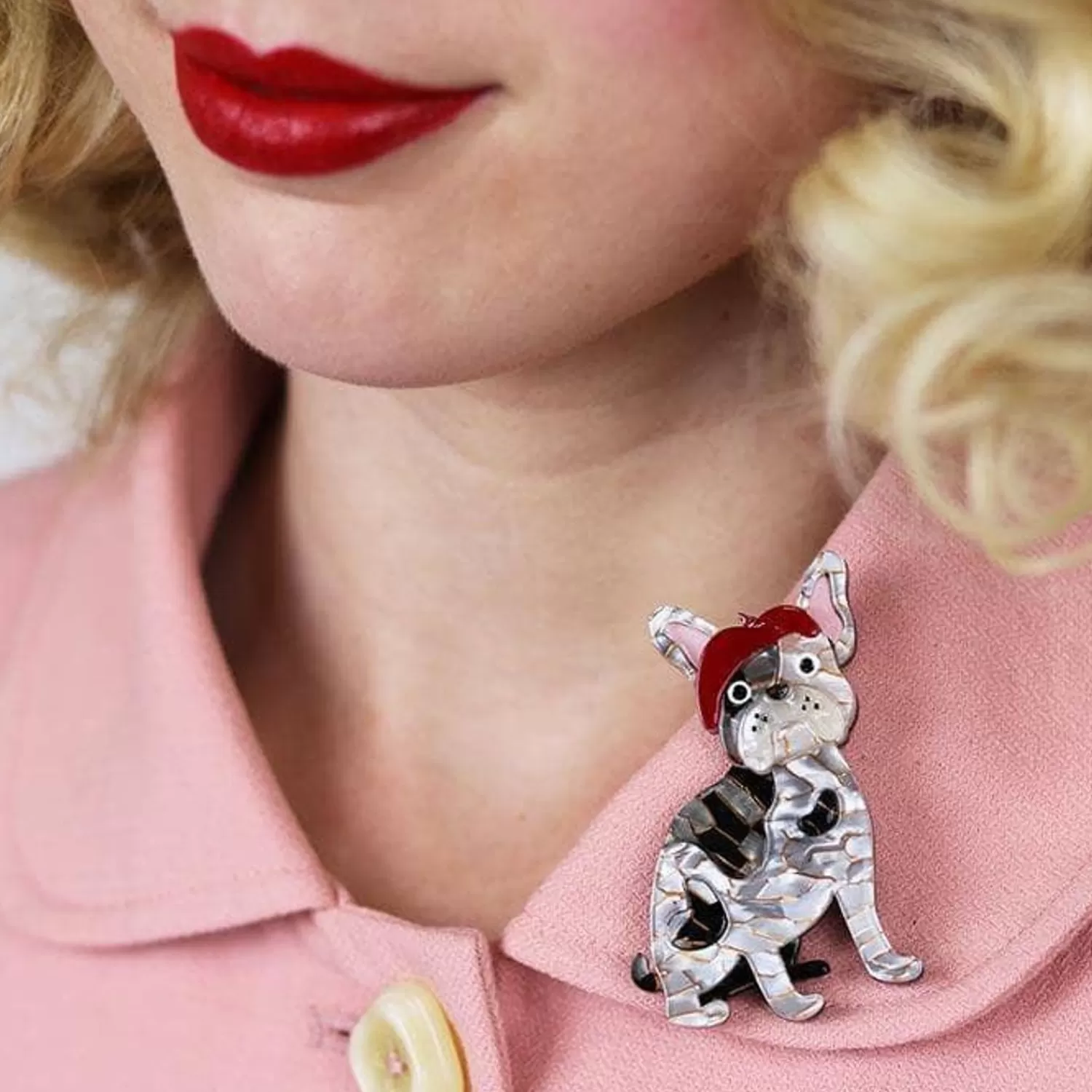 Claude The Chic Dog Brooch*Erstwilder Outlet