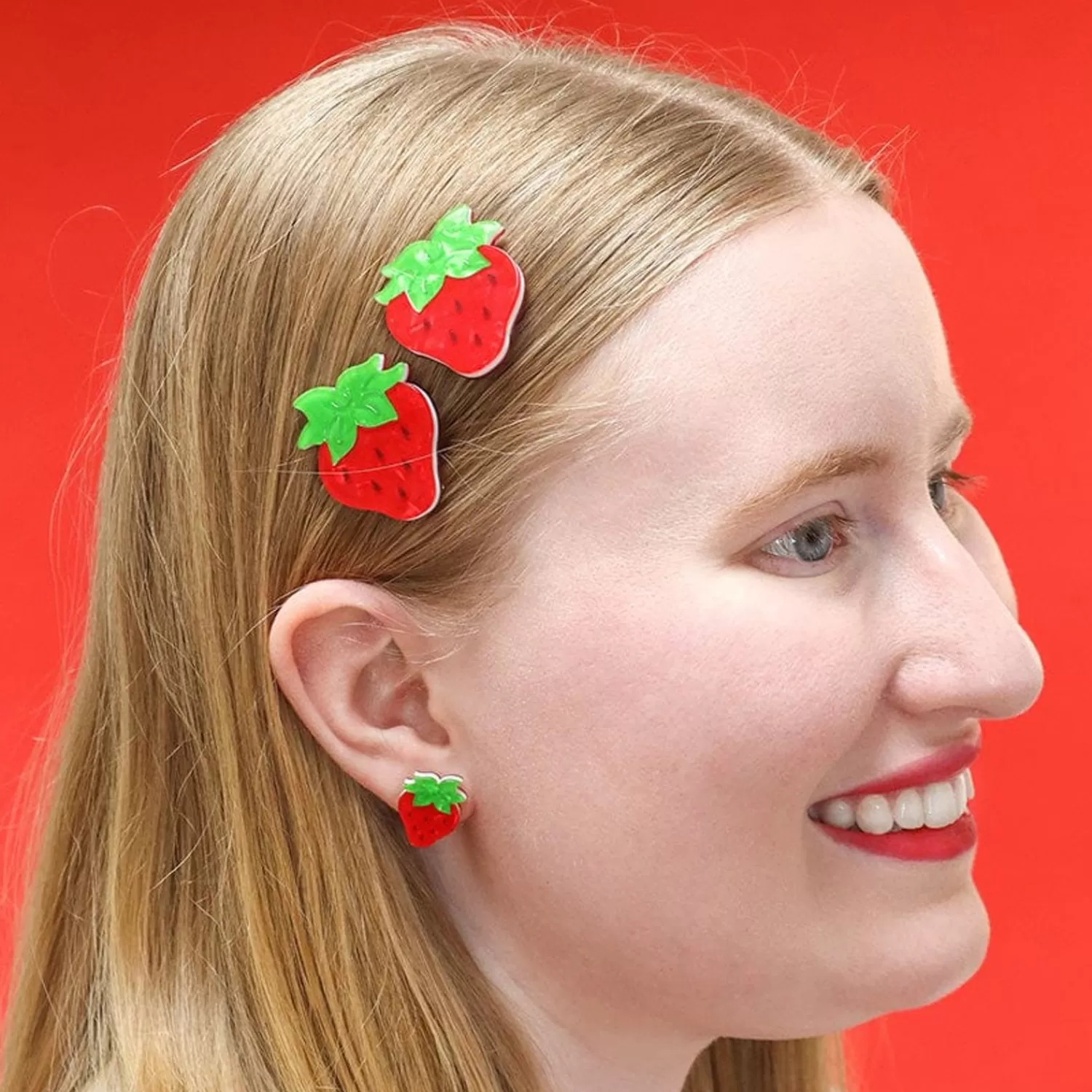 Darling Strawberry Hair Clips Set - 2 Piece*Erstwilder Hot