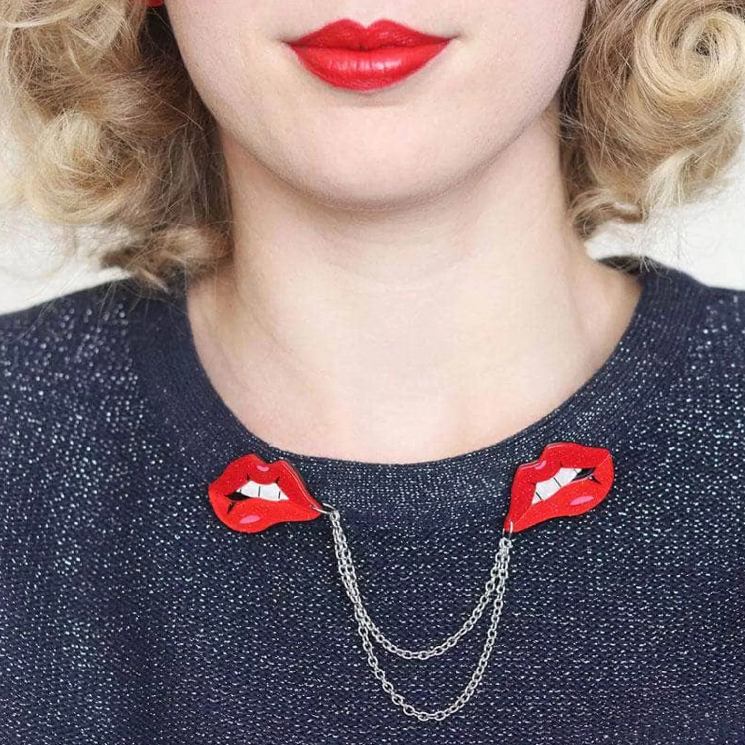 Double Feature Lips Double Brooch*Erstwilder Best