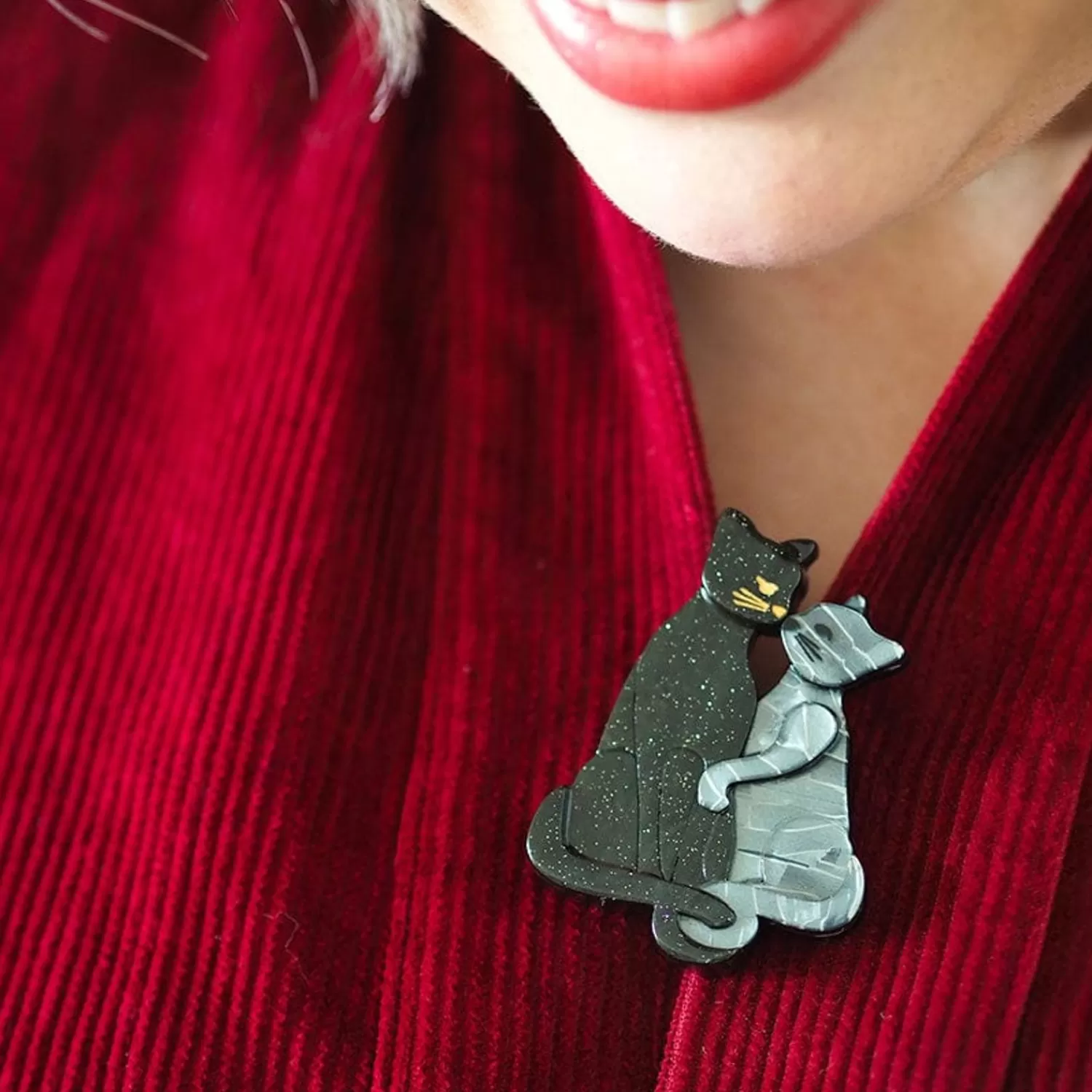 Feline Embrace Brooch*Erstwilder Discount