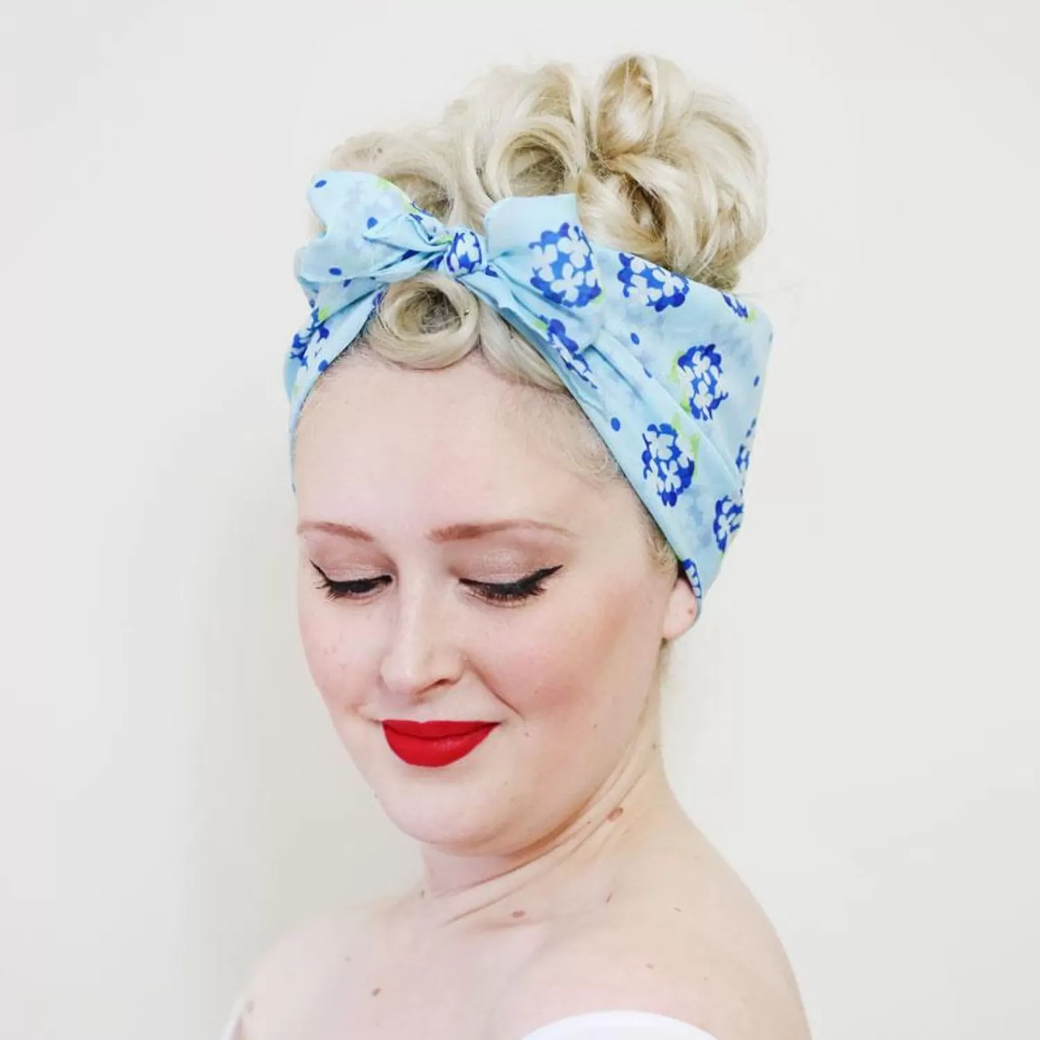 Heartfelt Hydrangea Head Scarf*Erstwilder Online