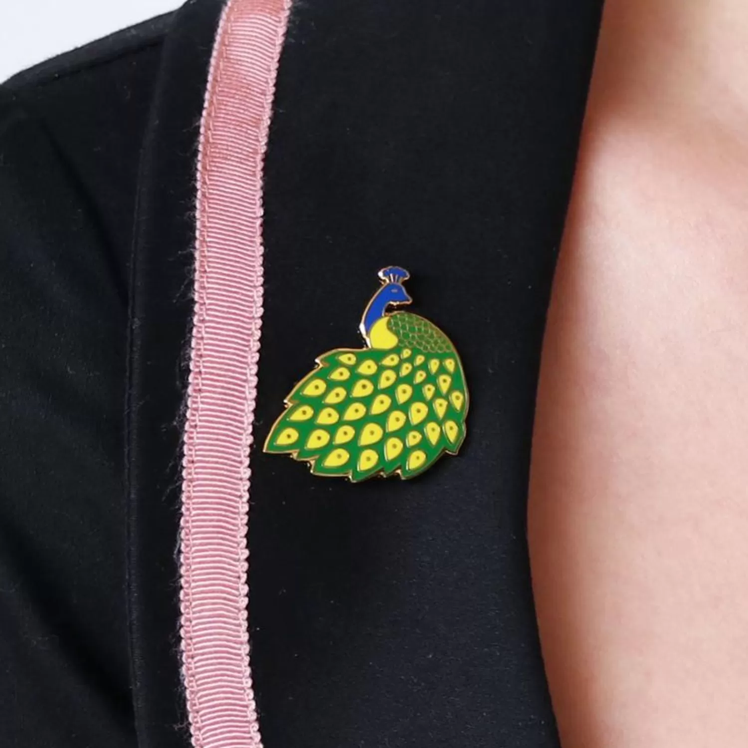 Le Peacock Royal Enamel Pin*Erstwilder Cheap