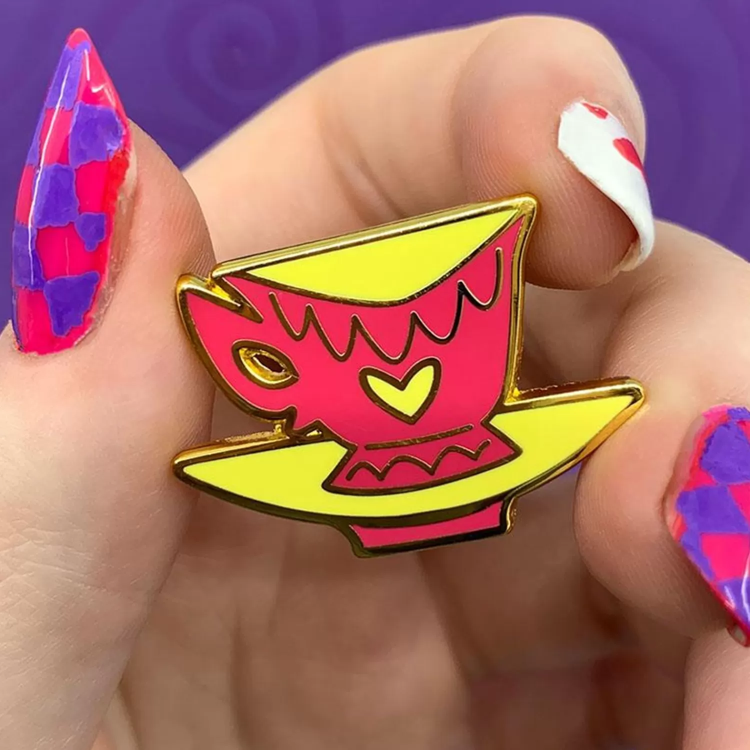 Mad Hatter'S Tea Party Cup Enamel Pin*Erstwilder Clearance