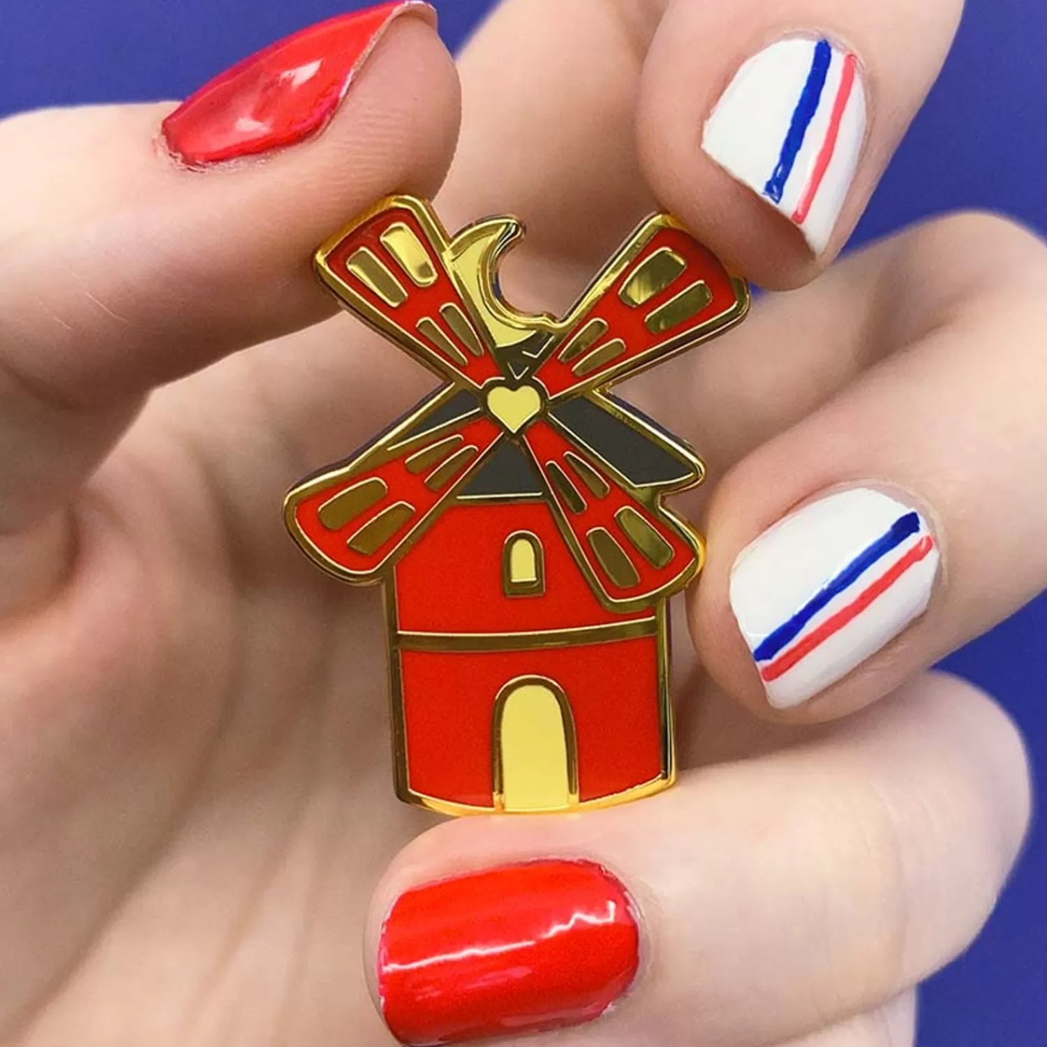 Montmartre Monument Enamel Pin*Erstwilder Best Sale