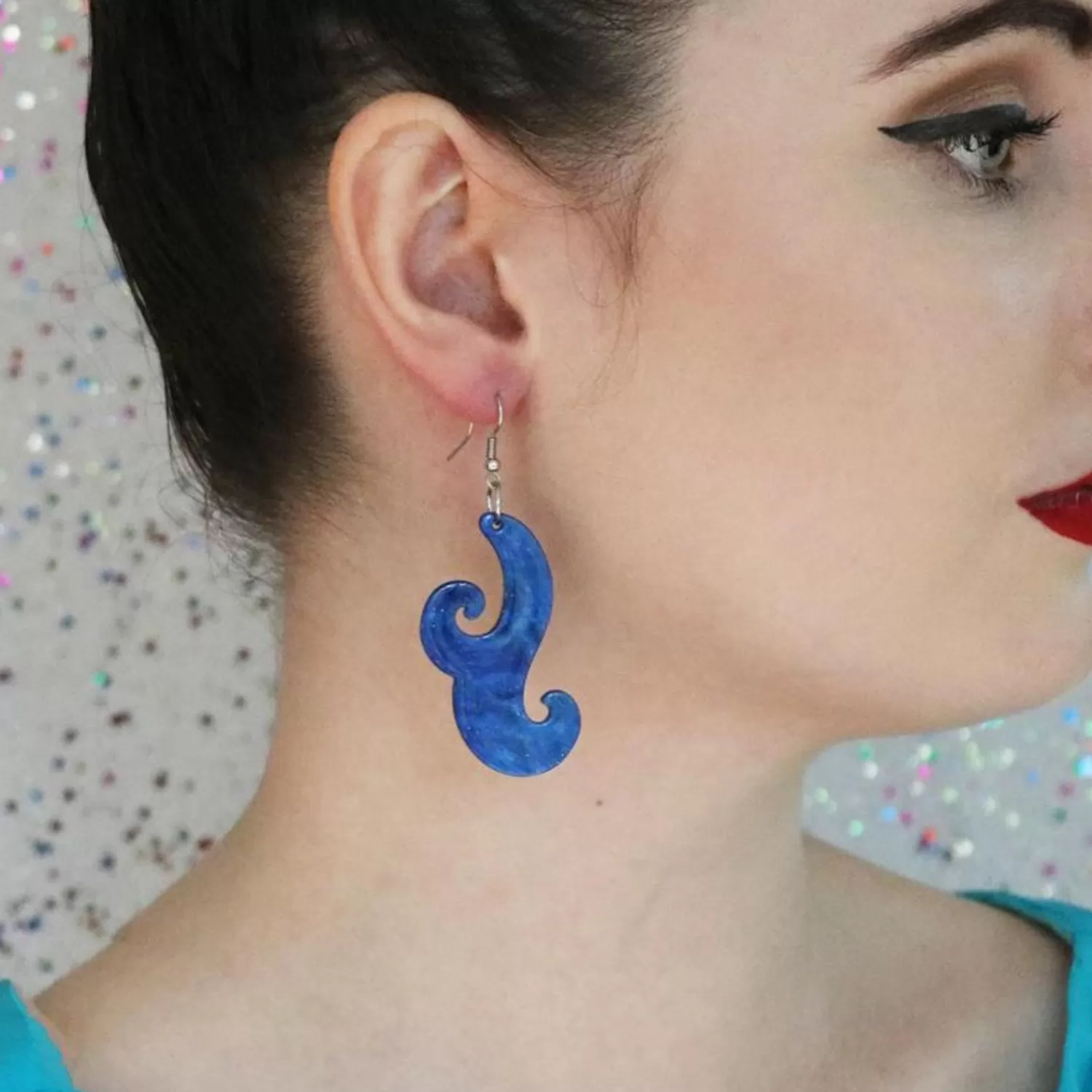 Nouveau Ripple Glitter Resin Drop Earrings - Dark Blue*Erstwilder Online