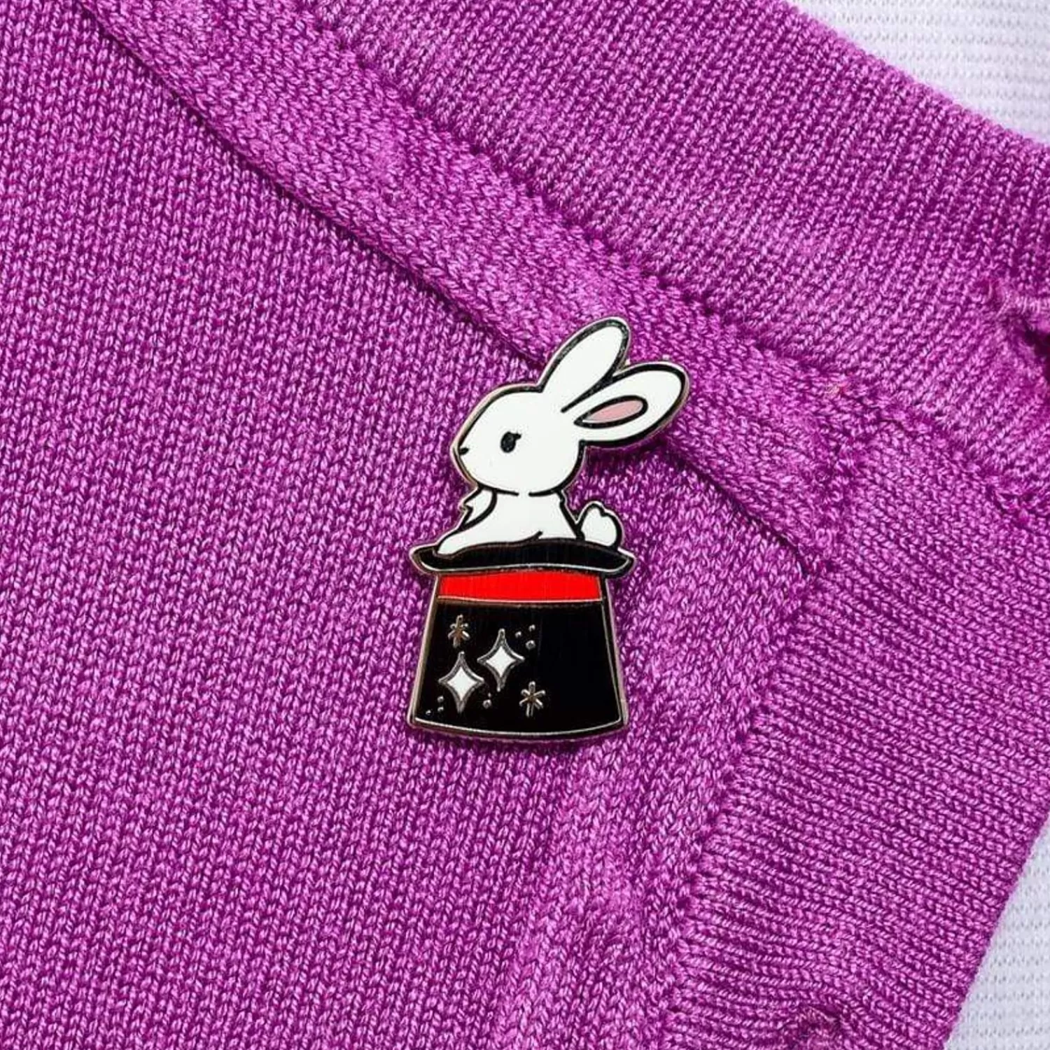 Out Of A Hat Enamel Pin*Erstwilder Discount