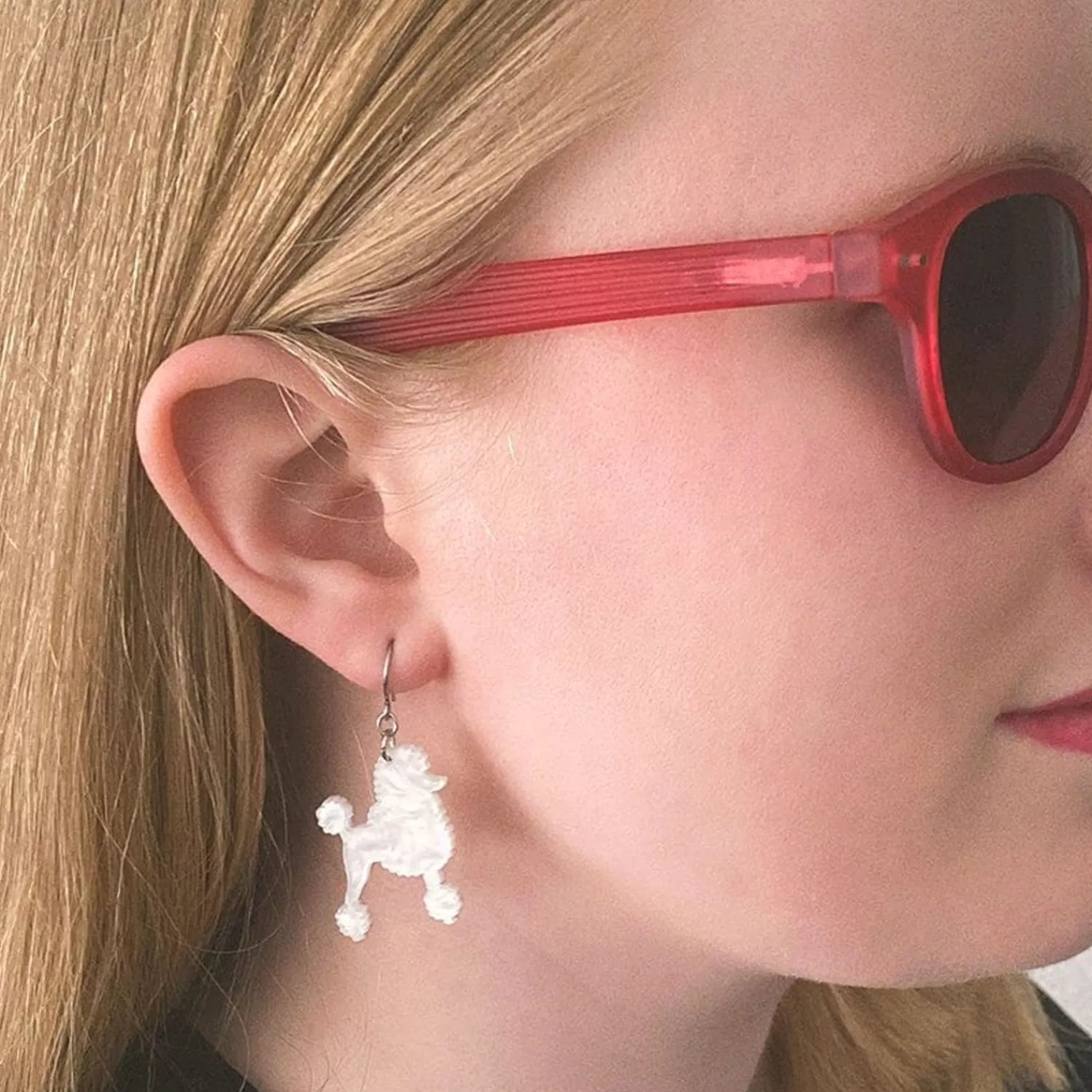 Poodle Ripple Hook Drop Earrings - White*Erstwilder Best Sale