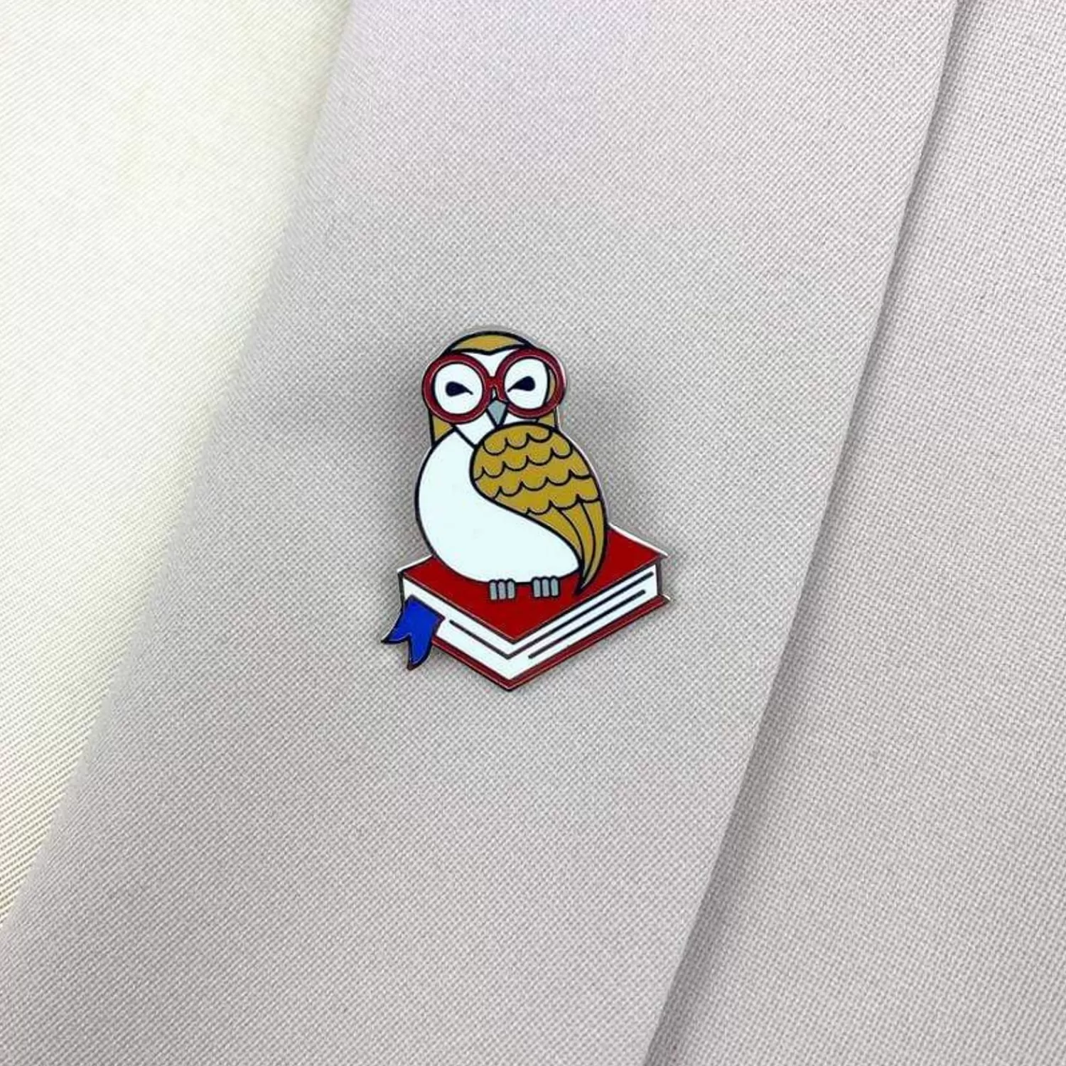 Studious Snow Owl Enamel Pin*Erstwilder Clearance