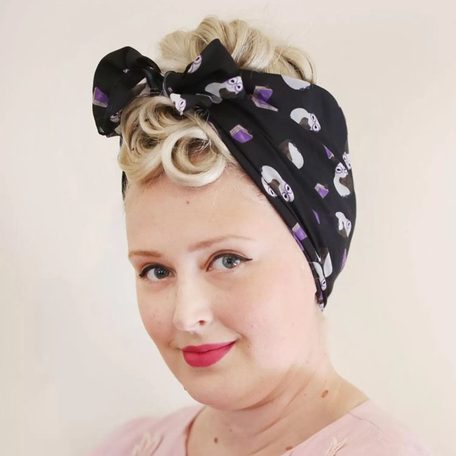 Studious Snow Owl Head Scarf*Erstwilder Best Sale