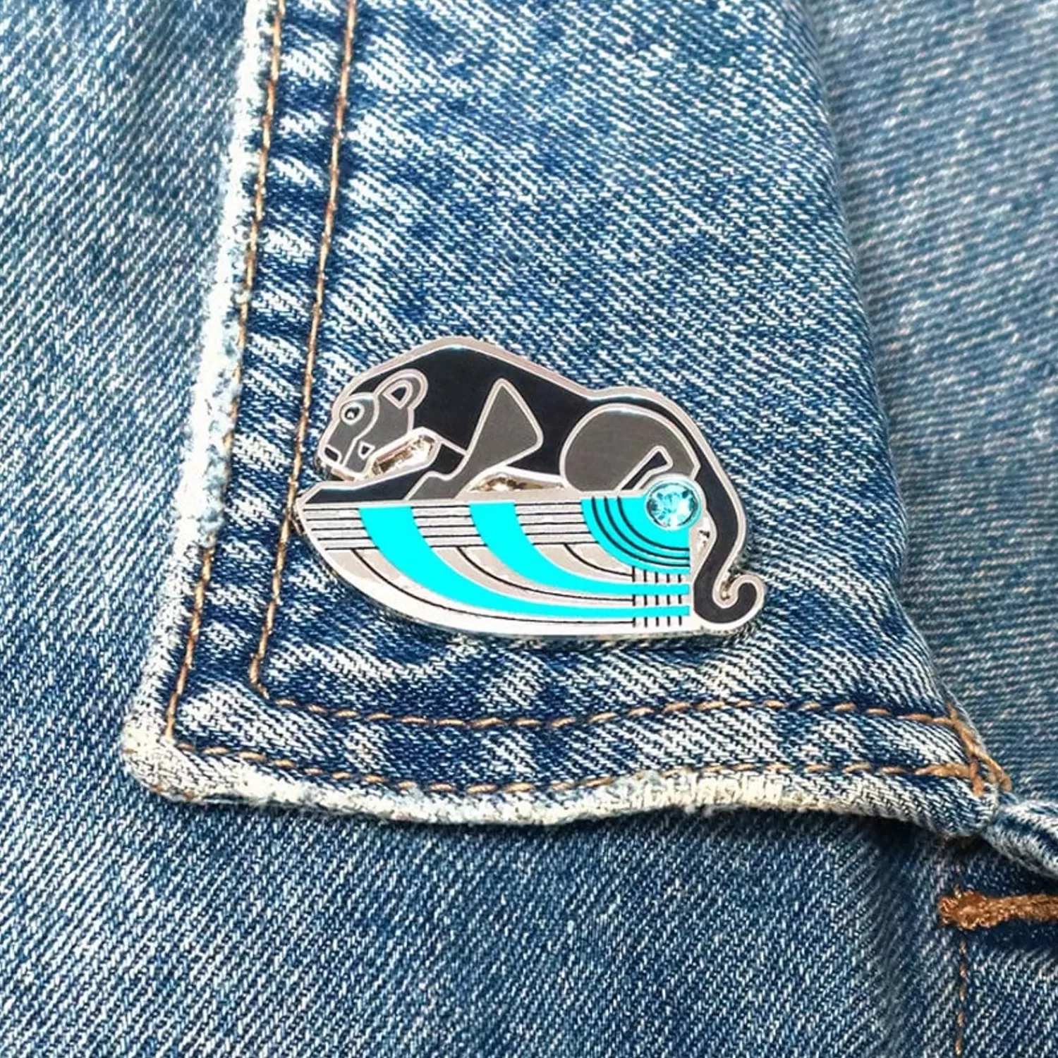 The Panther'S Embrace Enamel Pin*Erstwilder Best Sale