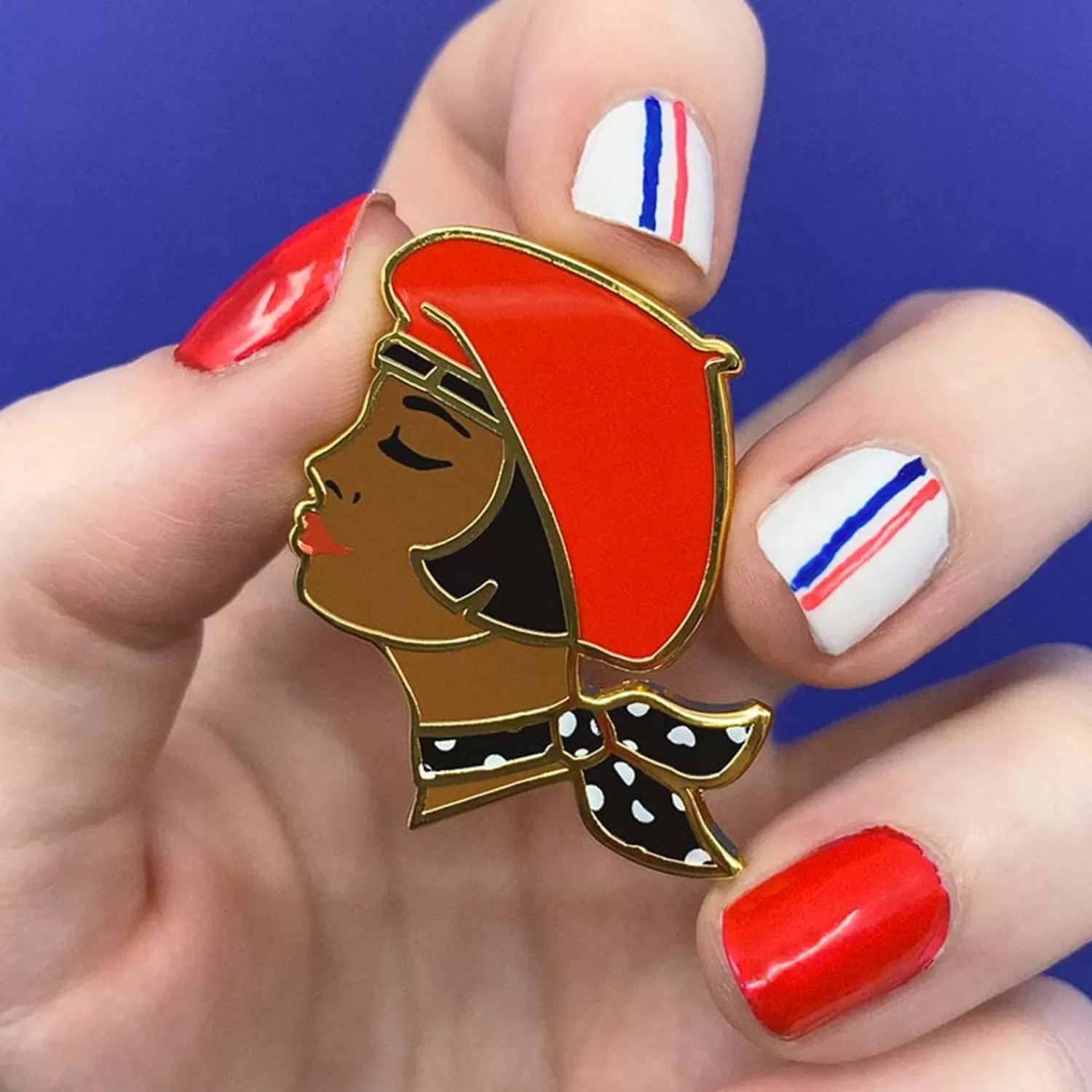 Tres Chic Enamel Pin - Red*Erstwilder Outlet